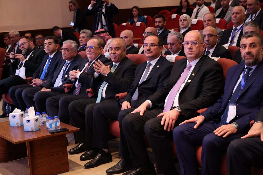 Participants attending the Jordanian-Syrian Dialogue Forum at GJU